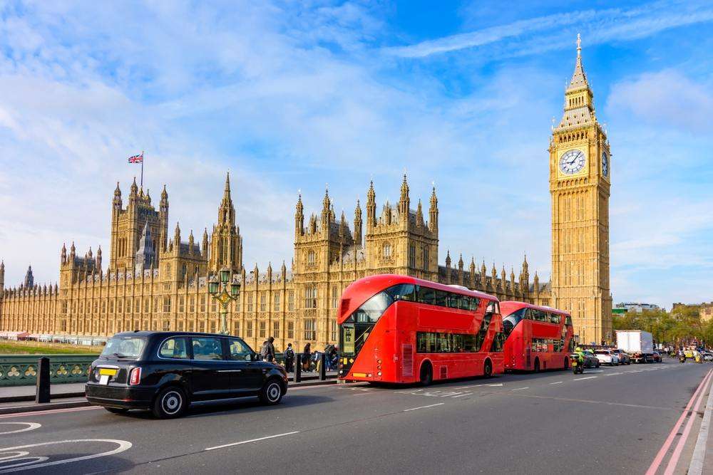 The houses of parliament and Big Ben showing landmarks in the city where you will find CATCH Recovery's addiction treatment clinics in London.